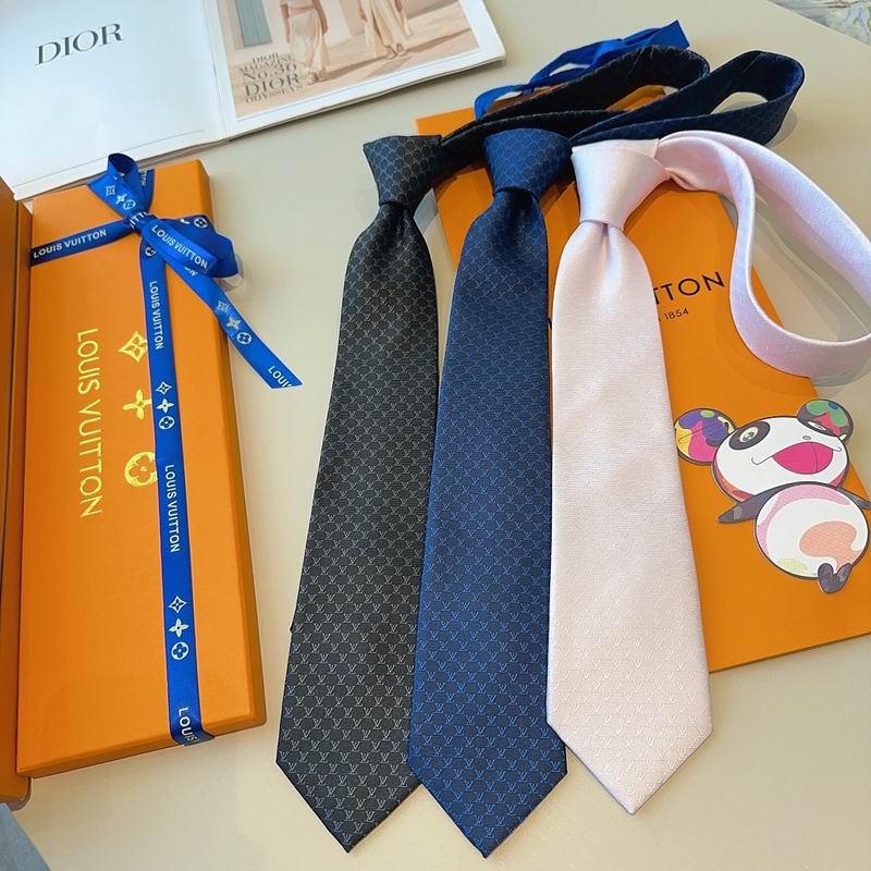 LV Tie hm42